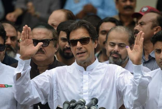 पाकिस्तानका पूर्वप्रधानमन्त्री इमरान खानलाई १० वर्ष जेल सजाय