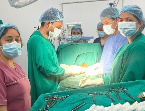 संखुवासभा अस्पतालमा पहिलोपटक नलिमा बसेको गर्भको सफल शल्यक्रिया