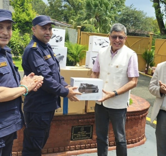 नेपाल चेम्बरद्वारा प्रहरीलाई १७ वटा ‘सर्भिलेन्स ड्रोन’ हस्तान्तरण