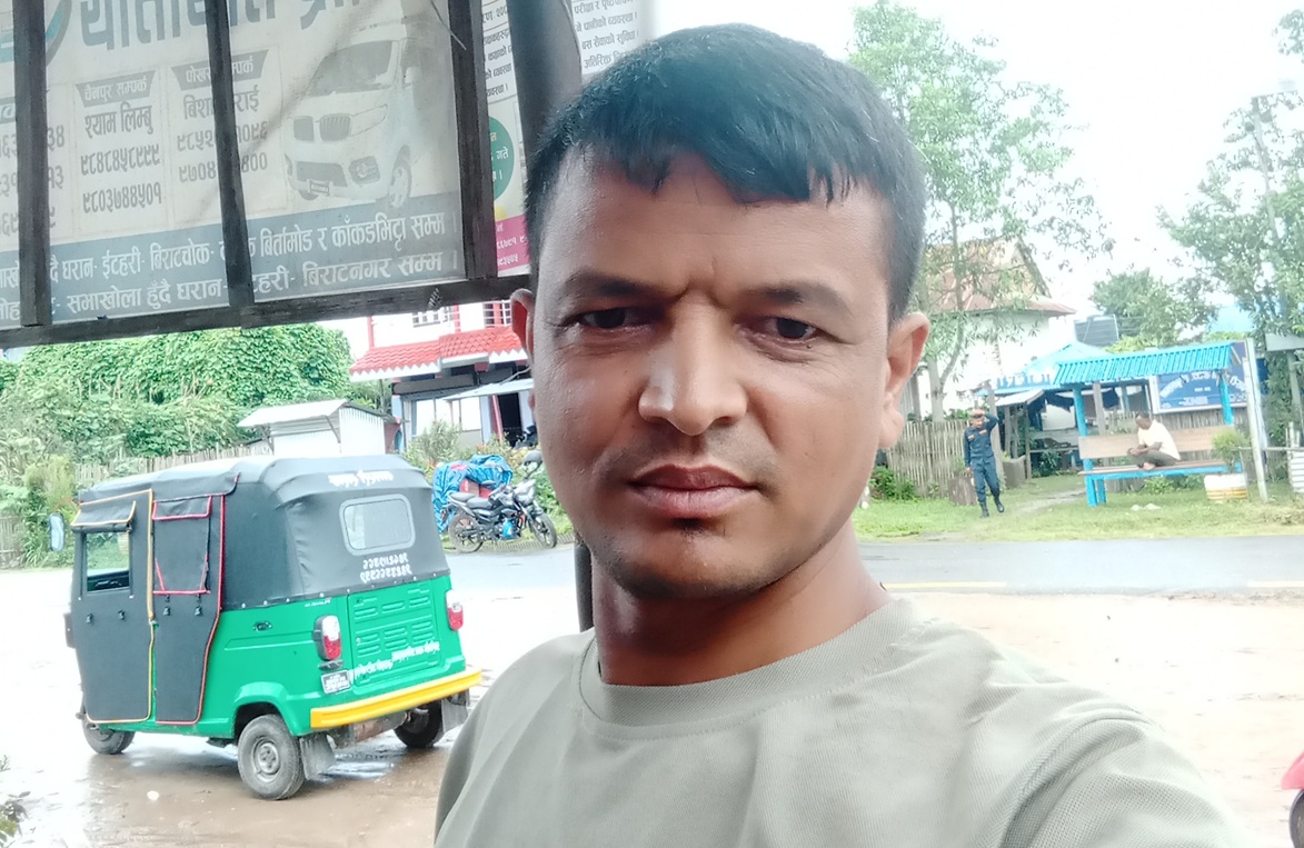 कविता : पुरानो क्यालेन्डर बिर्सिएर