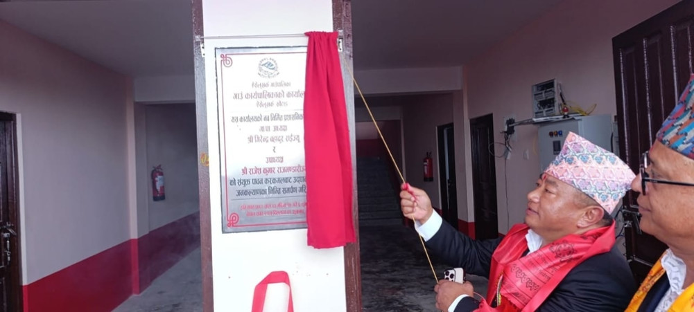 ऐसेलुखर्क गाउँपालिकाको आफ्नै भवन