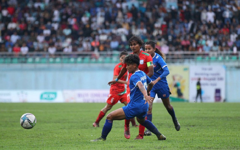 साफ महिला च्याम्पियनसिपः पहिलो हाफमा बंगलादेशको २–० को अग्रता