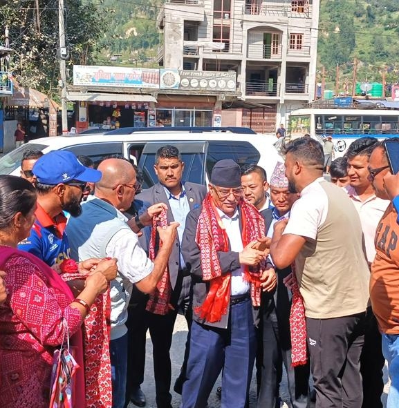 ओली नेतृत्वबाट हटे एमालेसँग पनि एकता हुनसक्छ : प्रचण्ड