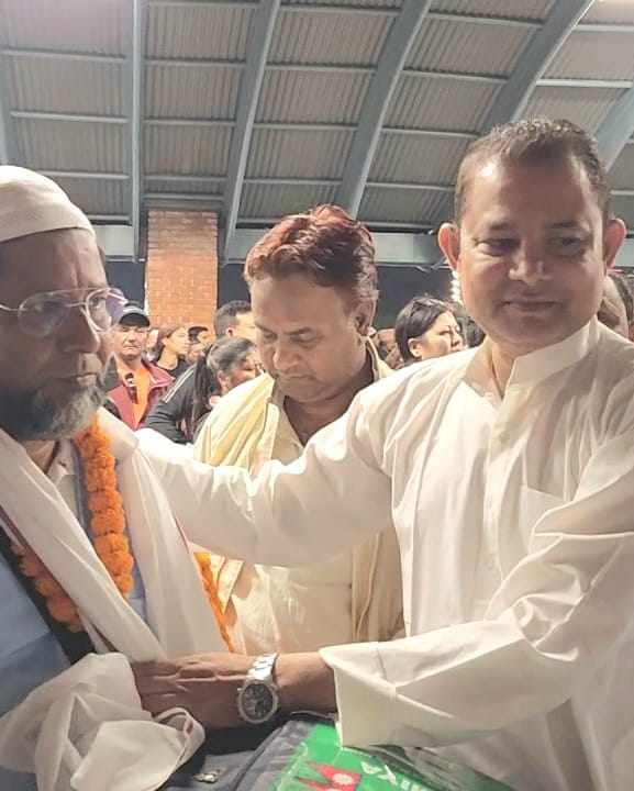 वीरगन्ज महानगरका उपप्रमुख आलमद्वारा हज यात्रीको बिदाइ