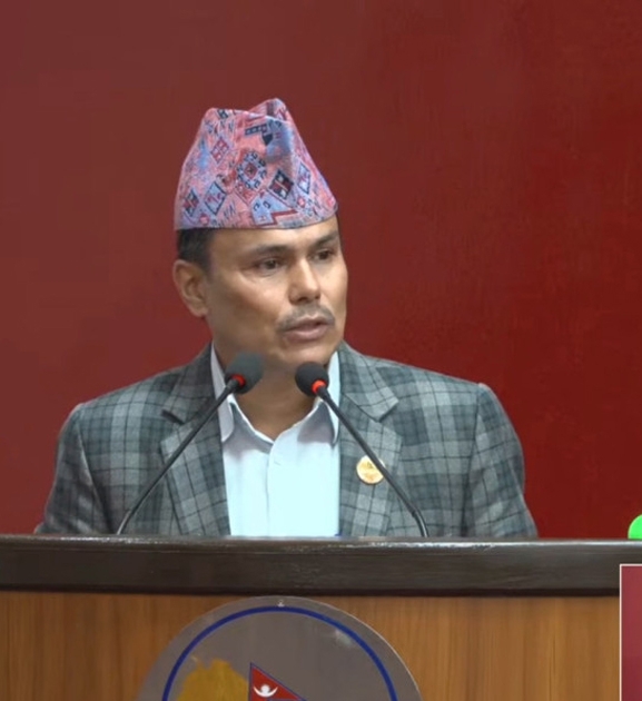 नयाँ अनुहार आउँदैमा नयाँ राजनीति हुँदैन, परिणामबाट सरकारको मूल्यांकन हुन्छ : पदमबहादुर परियार