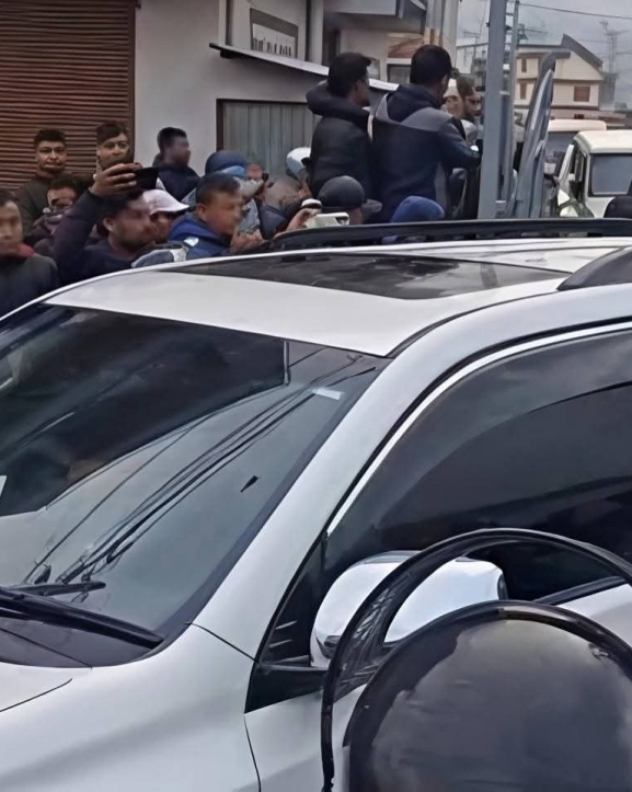 पक्राउ पर्नुअघि ओलीले भने, 'यो प्रतिशोधको कानुनी प्रतिवाद गर्छु' 