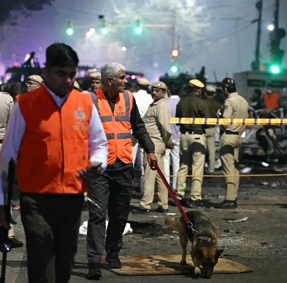 दिल्लीमा विस्फोट, कम्तीमा ८ जनाको मृत्यु