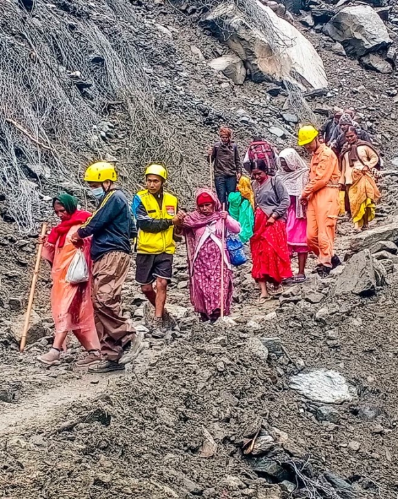 केदारनाथ जाने बाटोमा पहिरो, पाँच जनाको मृत्यु