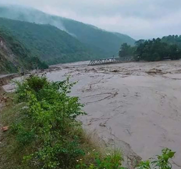 बाढी पहिरोमा परी एक सय जनाको मृत्यु, ६७ बेपत्ता