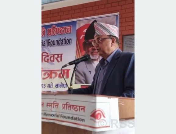 ‘पूर्वप्रधानमन्त्री अधिकारी प्रतिकूल परिस्थितिमा पनि निष्ठा नत्याग्ने नेता’
