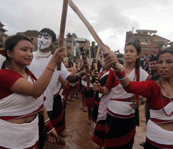 घिन्ताङघिसी नाचसँगै भक्तपुरमा आठदिने गाईजात्रा शुरु 