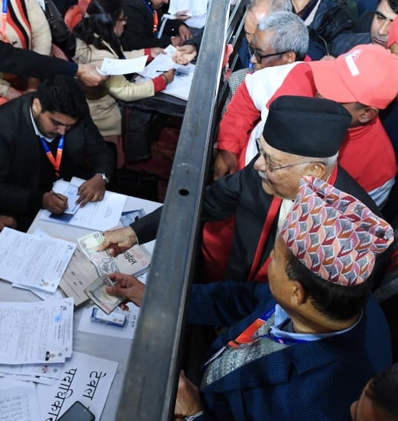 ओलीले गराए उम्मेदवारी दर्ता