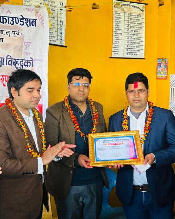 गोरखापत्रकर्मी ढुंगेललाई ‘राधा क्यान्सर सचेतना तथा हिंसाविरुद्धको राष्ट्रिय पत्रकारिता पुरस्कार’ प्रदान