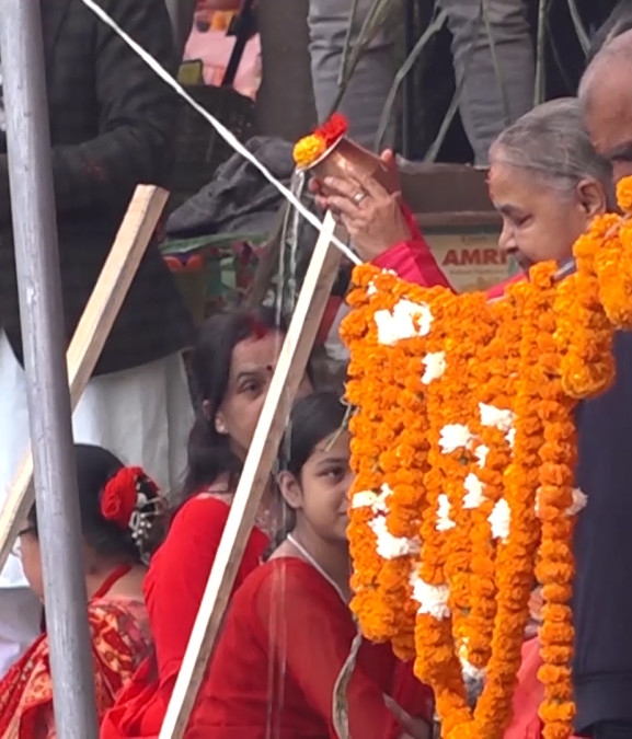 प्रधानमन्त्री कार्कीद्धारा कमलपोखरीमा छठ पूजा