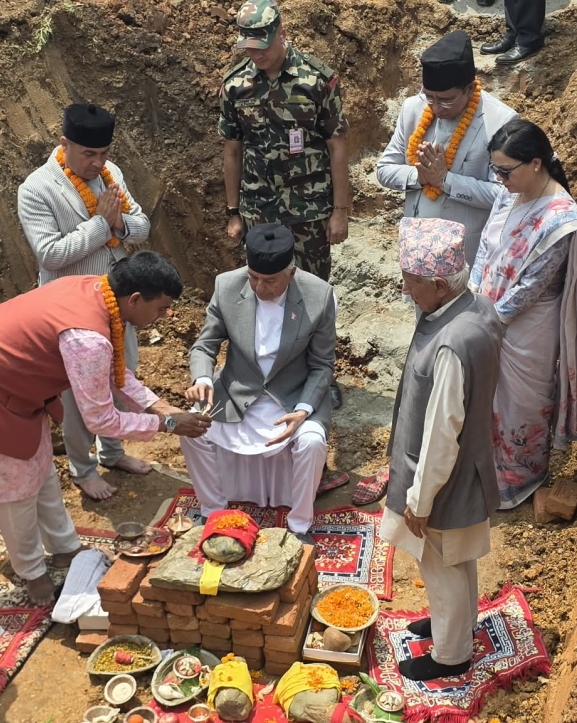 राष्ट्रपतिद्वारा भानु साहित्य उद्यानको शिलान्यास