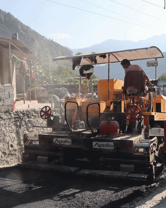 मालढुङ्गा–बेनी सडकको लस्ती–बेनी खण्डमा कालोपत्रे सुरु