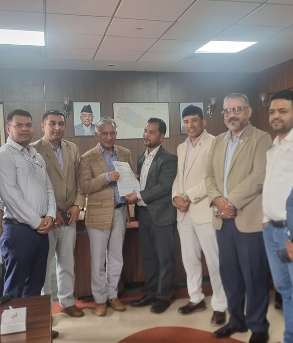 सयको पिरलोले अझै छोडेन व्यवसायीलाई