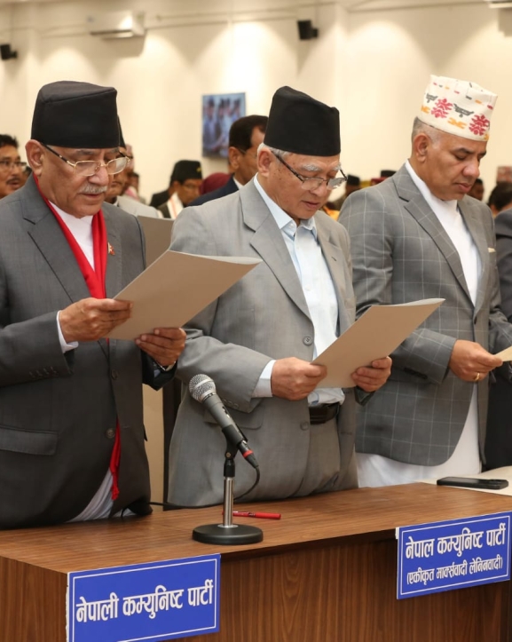 एकै बेञ्चमा आए कांग्रेस, एमाले र नेकपा