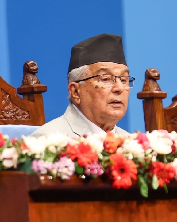 वैदेशिक रोजगारीलाई सुरक्षित, मर्यादित तथा व्यवस्थित बनाउन नीति, कानुन र कार्यविधि संशोधन सरकारको प्राथमिकतामा