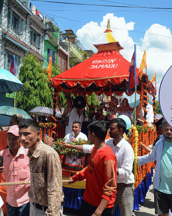 श्रीकृष्ण जन्माष्टमीको अवसरमा दमौलीमा रथयात्रा