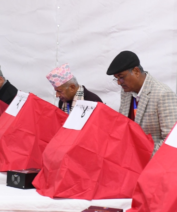 एमाले महाधिवेशन : ४ बजेसम्म ७ सय मत खस्यो