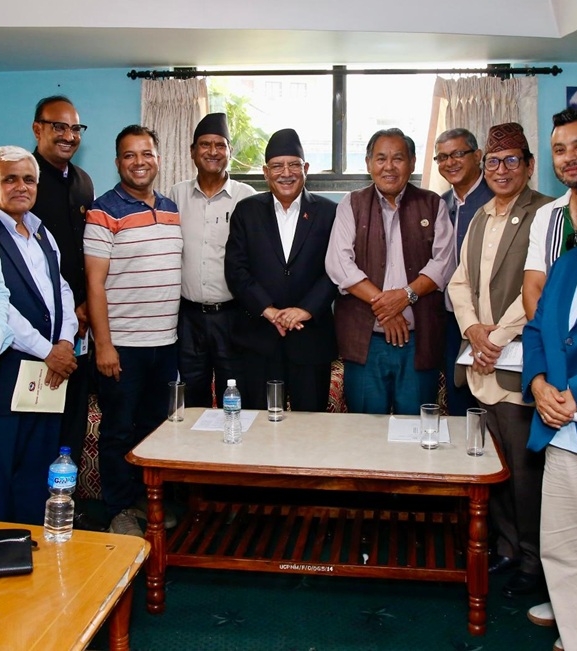 खेल र चलचित्र क्षेत्रको विकासलाई महत्व दिँदै आएको छु : प्रचण्ड