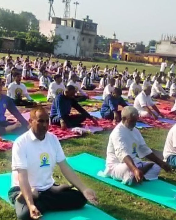 पोखरियामा योग शिविर