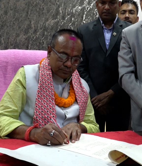 मधेश प्रदेशका मुख्यमन्त्री यादवद्वारा पदभार ग्रहण, सुशासन पहिलो प्राथमिकता