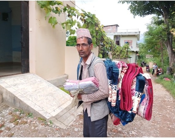 घुमन्ते व्यापारमा रमाएका ‘काफ्ले बा’