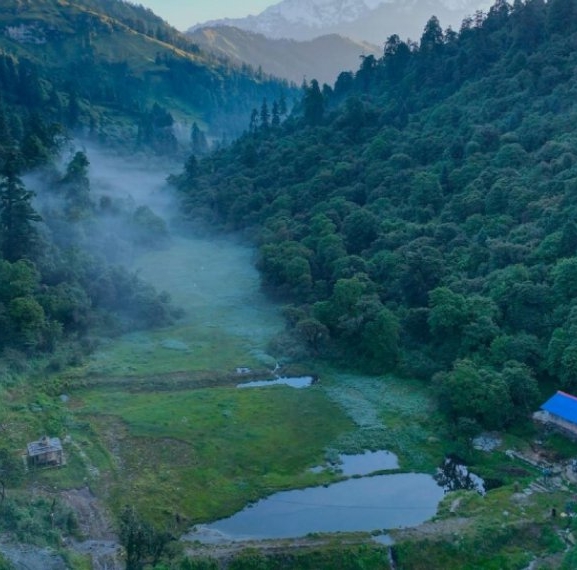 धार्मिक पर्यटनको सम्भावना बोकेको जलजला
