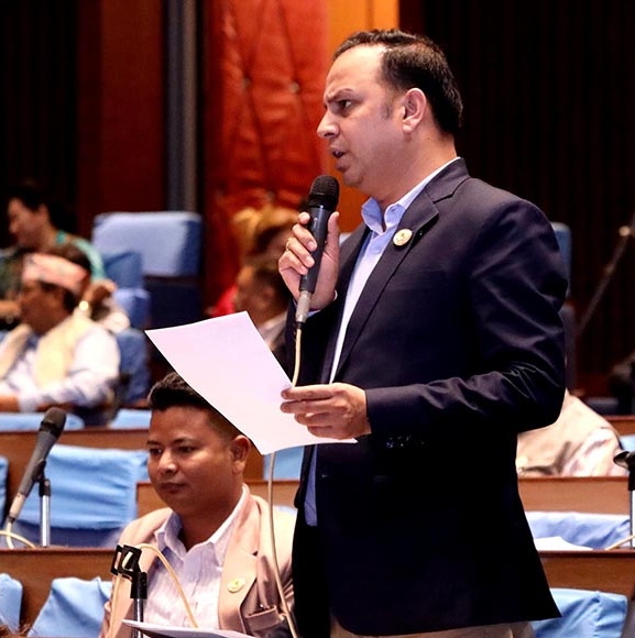 रास्वपाले माग्यो राज्य व्यवस्था समितिका सभापति खतिवडाको राजीनामा
