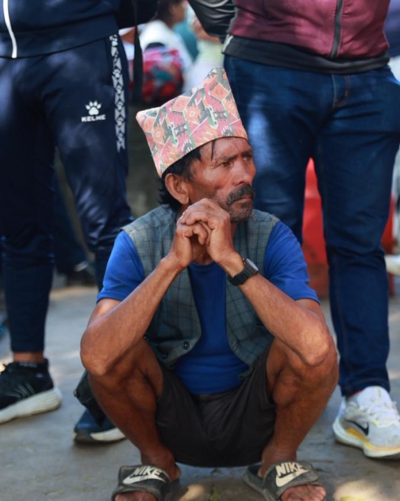 आँखामा आशा, मनमा चिन्ता