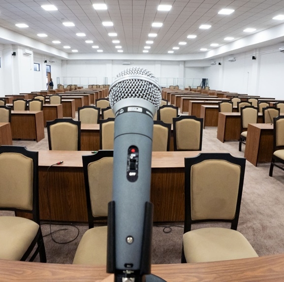 ब्युँताइँदै सांसदका स्वकीय