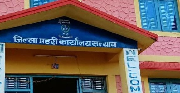 सल्यान बसपार्कमा तरबार प्रहार, दुई कर्मचारी घाइते