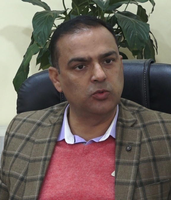 दैनिक ५ हजार लाइसेन्सको माग, कसरी भइरहेको छ वितरण ?