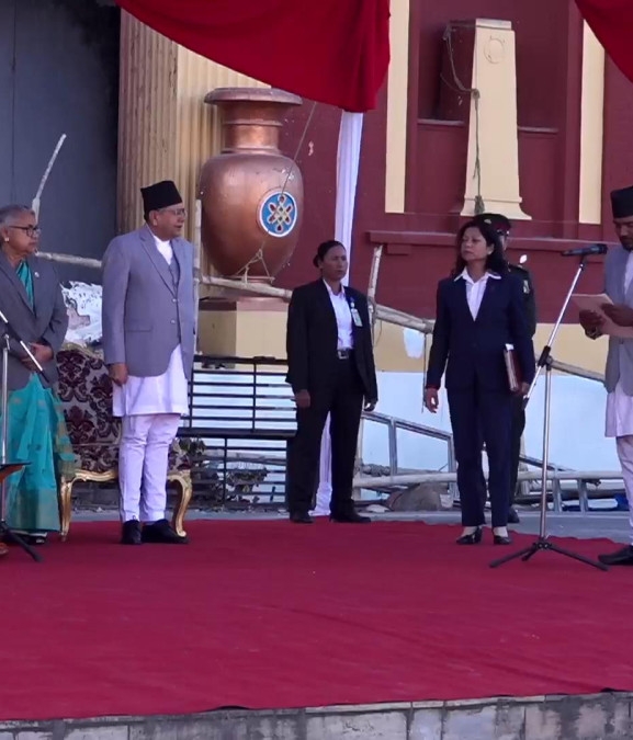 नवनियुक्त दुई मन्त्रीले लिए शपथ