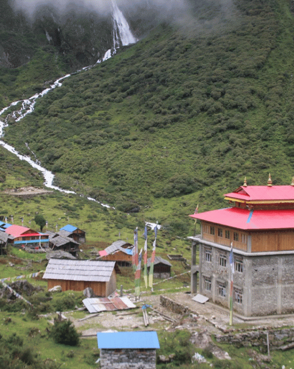 आर्थिक अभावमा जोङलुङ गुम्बा पुनर्निर्माण अधुरै