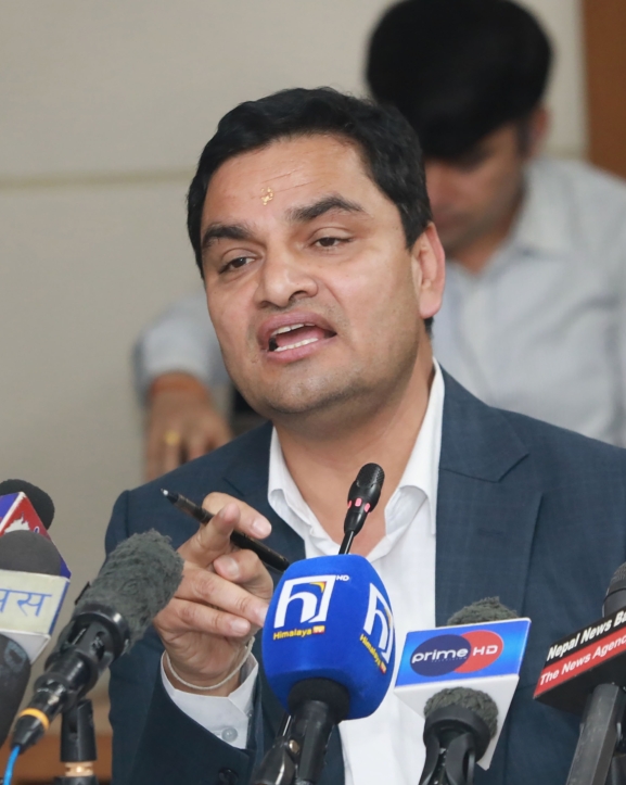 स्वास्थ्यमन्त्री पौडेलेको एक वर्ष : नागरिक आरोग्य कार्यक्रमदेखि दर्जनौं कार्यक्रम कानुनी वैधतासम्म