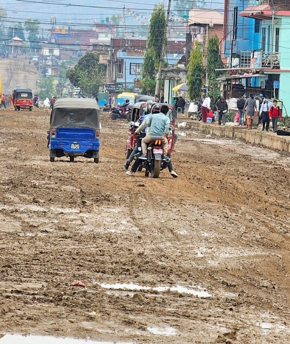 कर्णालीमा ३३ आयोजना अलपत्र, निर्माण व्यवसायीलाई अन्तिम मौका 