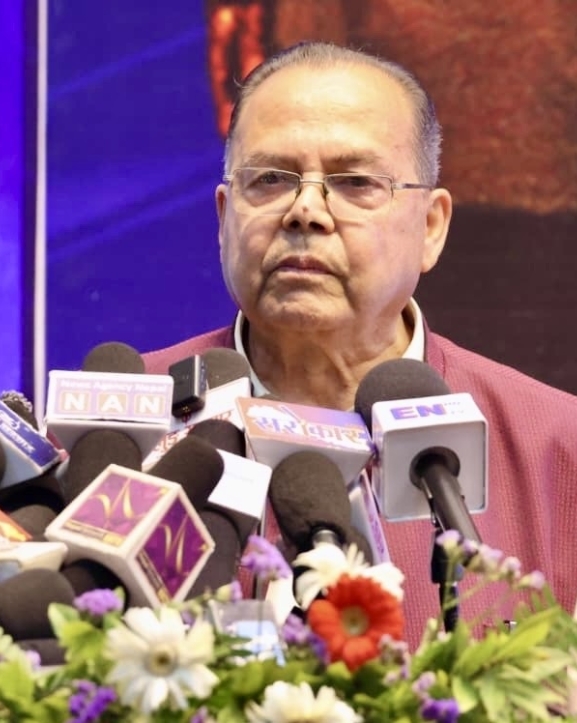 विगतमा सिङ-जुरो उम्रिए, अब एकता गर्नुको विकल्प छैन : झलनाथ खनाल 