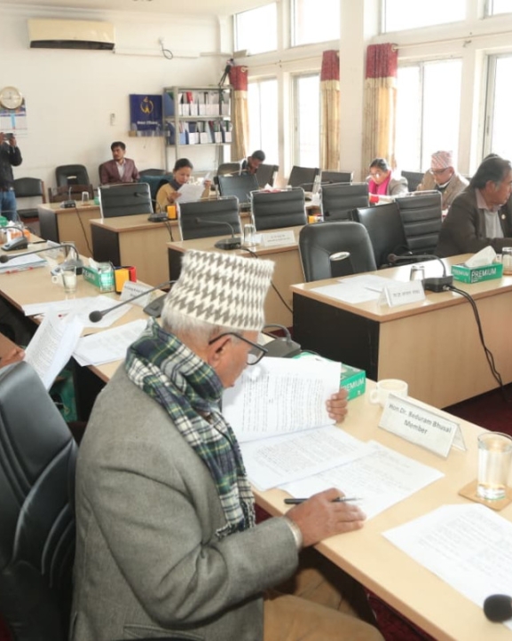 सरकारलाई राष्ट्रिय सभाका सांसदहरुको प्रश्न- तोकिएको मितिमा निर्वाचन हुन्छ कि हुँदैन ?