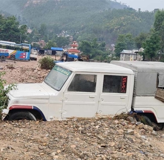 सल्यानमा सय बढी बस्ती जोखिममा