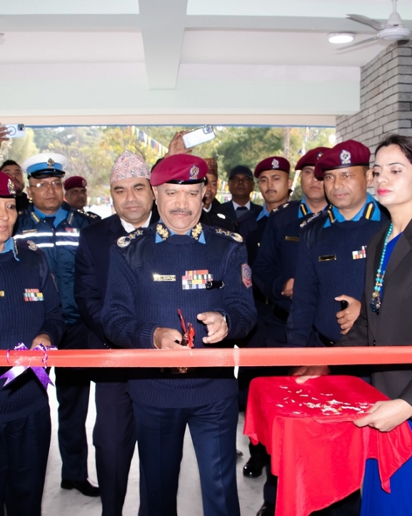 उच्च मनोबलसहित प्रहरी सेवालाई प्रभावकारी बनाउँछु : महानिरीक्षक कुँवर