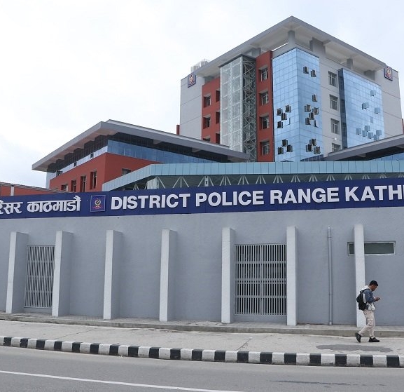 नागरिकसँगको सम्बन्ध सुधार्न ‘हाम्रो प्रहरी’ अभियान