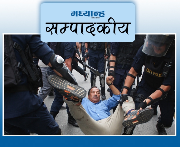 लोकतन्त्रमा राजावादीको रक्षा