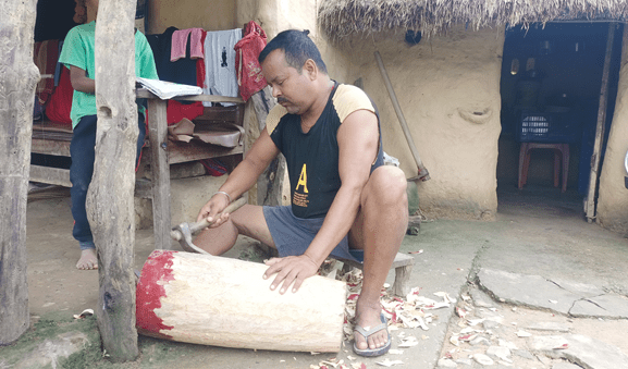 आधुनिक बाजाले बादी समुदायको  पुर्ख्यौली पेसा संकटमा
