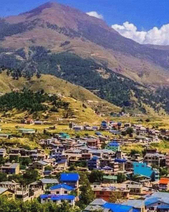 दसैँ सुरु भएसँगै गाउँ वस्तिमा चहलपहल बाक्लियो