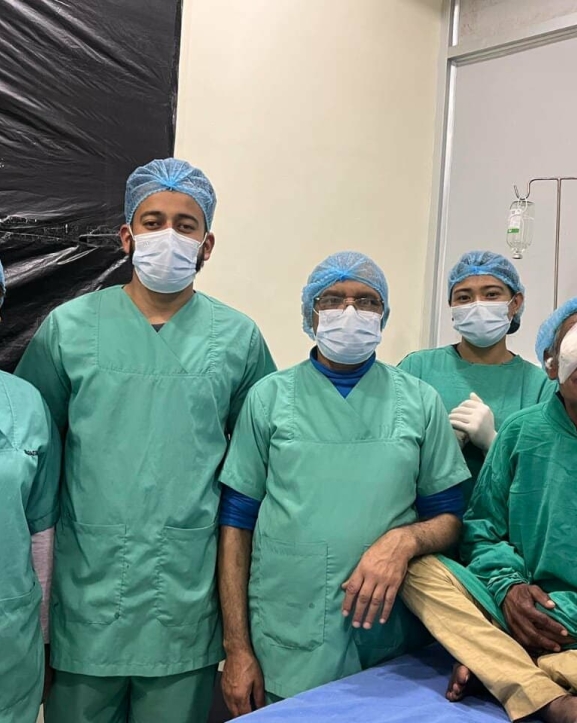 हेलम्बुमा निशुल्क आँखा स्वास्थ्य शिविरमार्फत ७४ जनाको शल्यक्रिया 