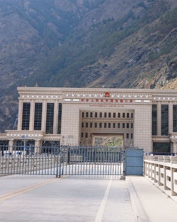 रसुवागढी नाकाको मितेरी पुलबाट आवतजावत सुरु