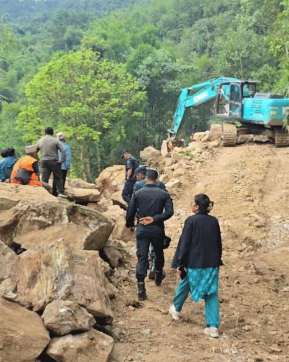 अझै खुलेन मेची राजमार्ग